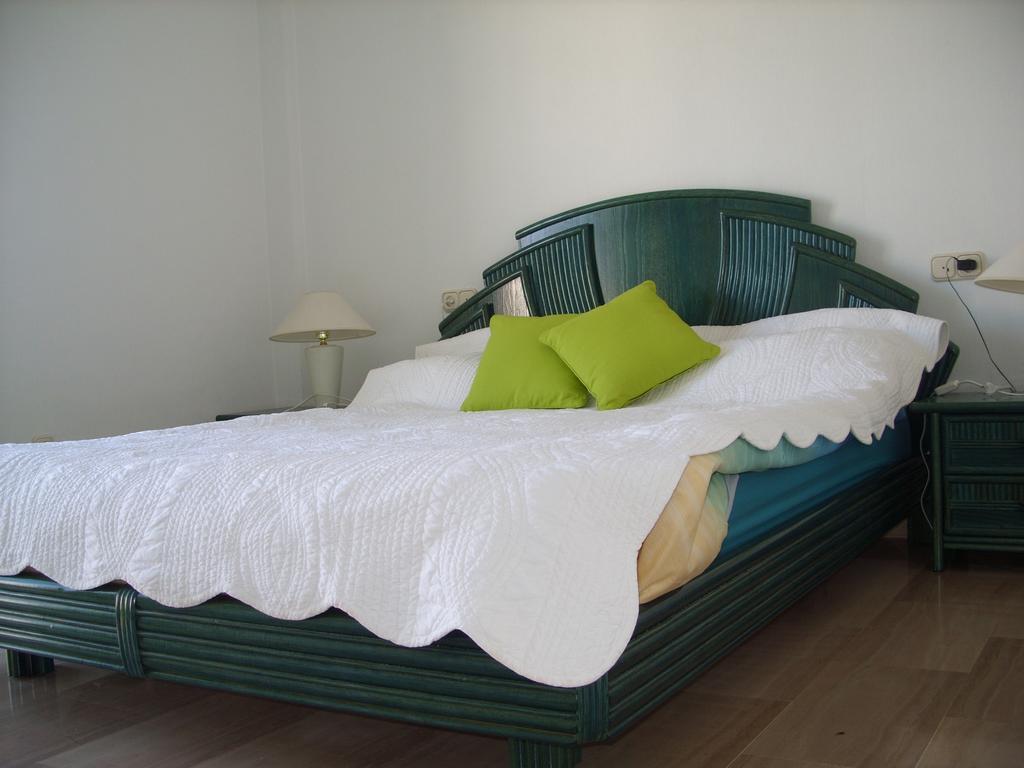 Apt Mijas Costa Arkadia Beach El Faro Marvellous Frontbeach With Stunning Seaviews And Historic Lighthouse Fuengirola Exterior foto